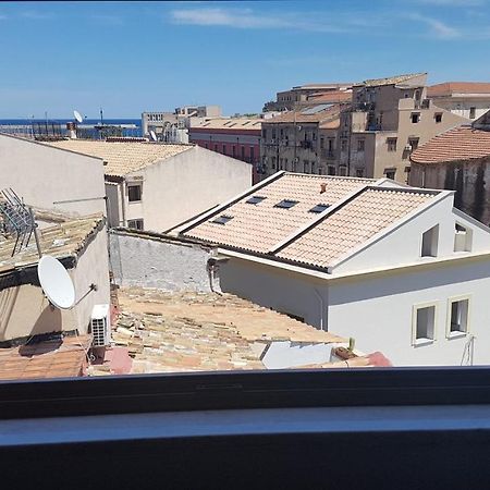 Апартаменти " The Loft " Sea View Old Historic Center Wifi Палермо Екстер'єр фото